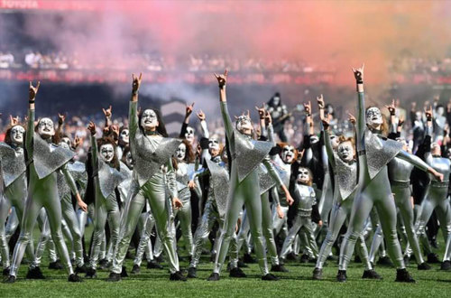 KISS dancers performing wearing KISS inspired make-up